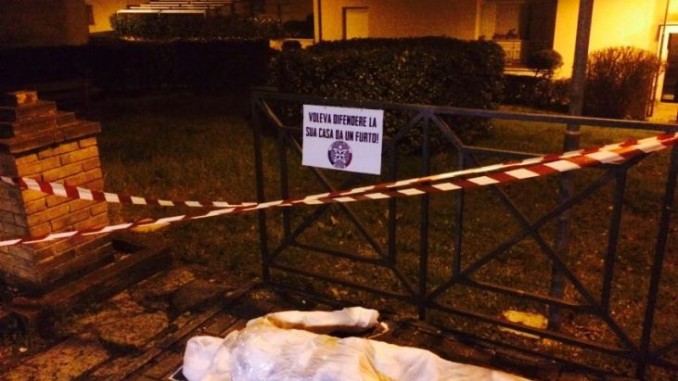 manichini-casapound Manichini a Sant'Eraclio, Casapound: "Uccisi dalla cattiva amministrazione"