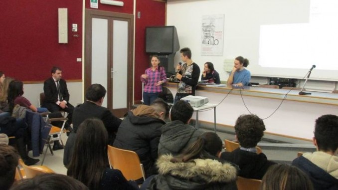 Giovani romeni ortodossi in visita a Foligno