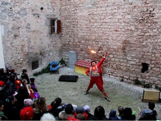Carnevale ragazzi, giocoleria al “Circo al Castello”