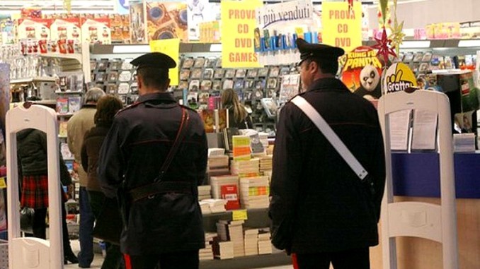 Tre ladri rubavano nei supermercati di Foligno, denunciati. Le refurtive, recuperate, sono state restituite ai proprietari 
