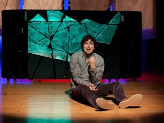 Bevagna Teatro Torti, arriva la commedia "Ti posso spiegare"