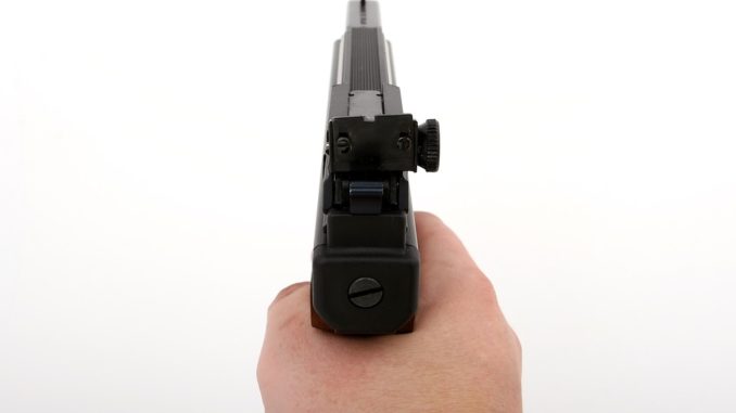 Minaccia moglie con pistola arrestato a Foligno