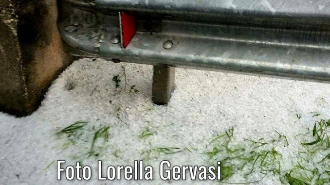 Maltempo Foligno, grandine e strade allagate