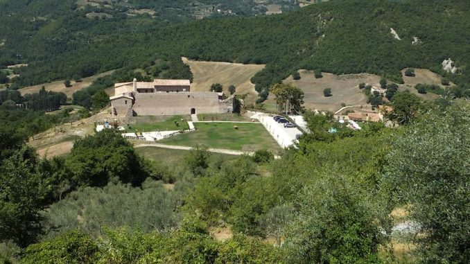 Foligno e Dintorni, alla Rocca di Capodacqua e Castello di Gallano