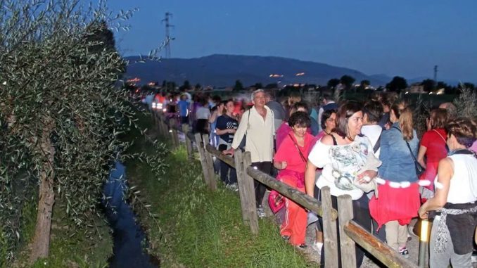 Folignocammina chiude domani terzo anno di passeggiate