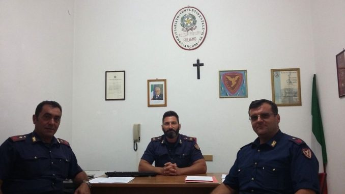 Punta al bottino, ma si ritrova con un pugno di libri, denunciato da Polfer