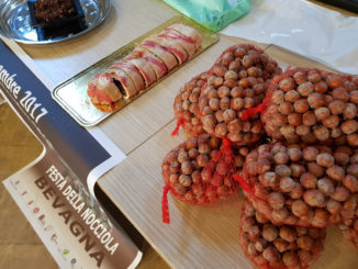 Bevagna, Festa della Nocciola, buona la prima, prossimo appuntamento a Natale