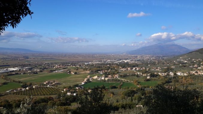 A Trevi l’ultima escursione del 2017 dell’Associazione Orme – Camminare Liberi