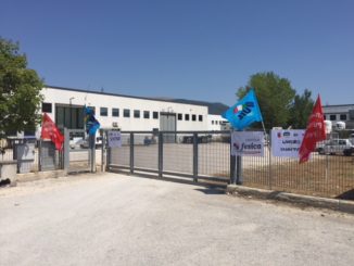 FILS, appalti in stallo e rischio licenziamenti