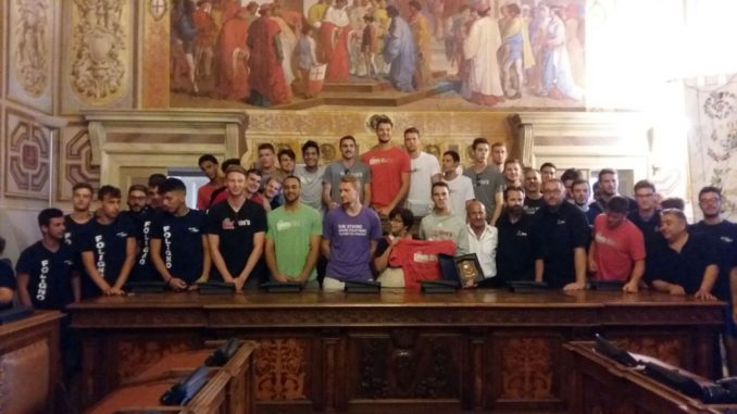 Volley, squadra statunitense Lewis University a Foligno in Comune