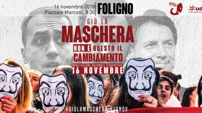 Giù la maschera Protesta studenti a Foligno, corteo da piazzale Marconi