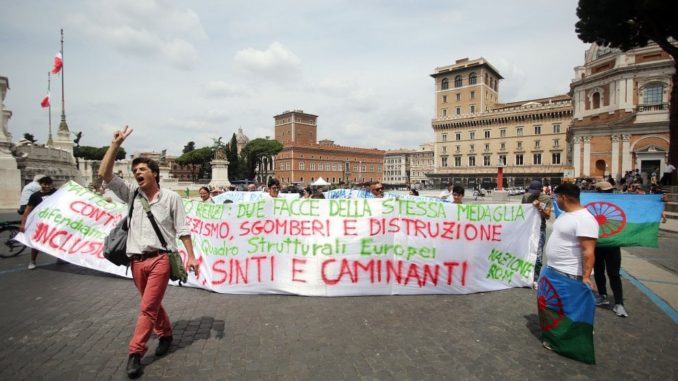 Attacco alla Lega umbra da Rom, Sinti Caminanti vittime di razzismo Attacco alla Lega umbra da Rom, Sinti Caminanti vittime di razzismo