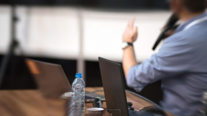 Caso razzismo scuola Foligno, bimbo nero, sospensione per insegnante