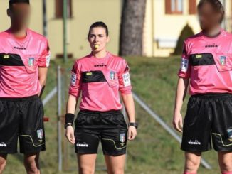 Presidente umbro critica le donne nel calcio, alle pulizie o in cucina!