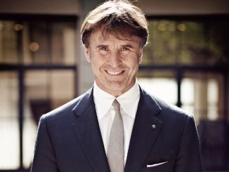Brunello Cucinelli a Foligno per ritirare il “Premio Mariposa”