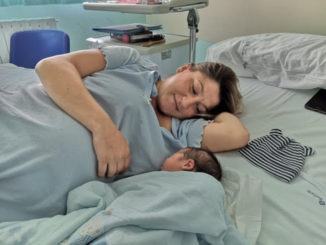 Cristina, dà alla luce il suo bimbo dopo una complessa gravidanza, la storia