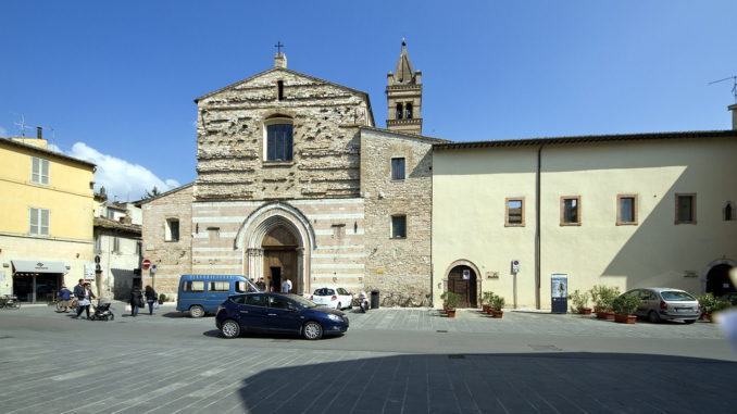 Emergenza calore, consigli e numeri utili Comune di Foligno, USL e Auser Emergenza calore, consigli e numeri utili Comune di Foligno, USL e Auser