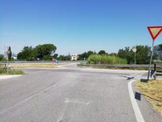 Via Sassovivo e Via Colpernaco, incrocio troppo pericoloso, allarme sui social