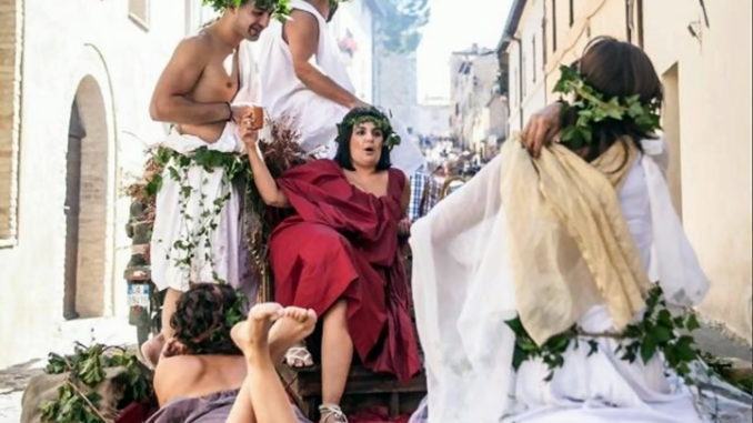 Basta campagna odio e distruzione, Enologica riprogrammata causa Covid