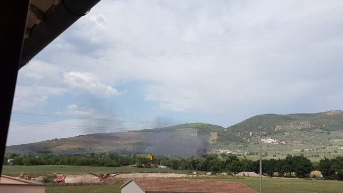 Incendio al campo Rom di via Londra a Foligno, c'erano bombole gpl