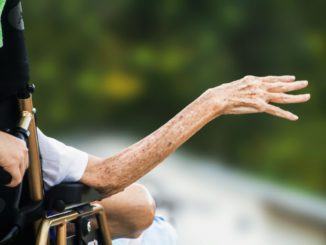 Progetti di domiciliarità per anziani non autosufficienti