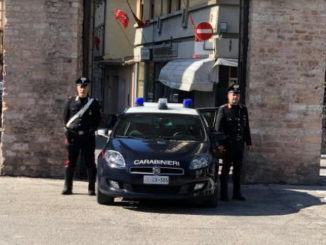 Arrestato a Foligno, ha picchiato e ferito i Carabinieri, litigava con la moglie