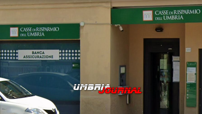 In discussione annunciata chiusura di filiali di Banca Intesa