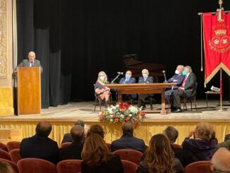 "Ercole Pisello", premiato il professor Lorenzo D'Avack. Al teatro “Torti” di Bevagna la cerimonia per la XXVIII edizione del riconoscimento