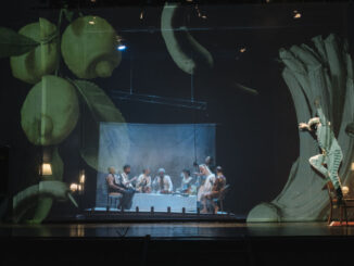 Giulio Scarpati sul palco del Politeama Clarici teatro comico Goldoni