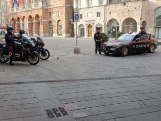 Circola con monopattino rubato, denunciato dai carabinieri di Foligno