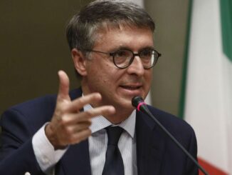 Foto di Cantone su un sito anarchico, ce lo ricorderemo