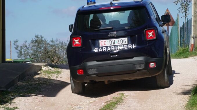 Ubriaco e molesto, aggredisce i carabinieri, a Montefalco, arrestato
