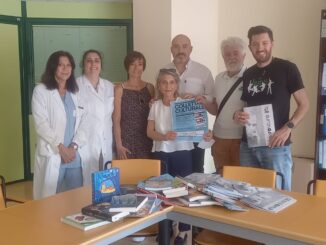 Generosa donazione libri a biblioteca pediatrica ospedale di Foligno