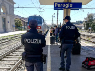 Esplosione su treno regionale veloce prima stazione di Foligno