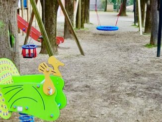 Montefalco, installati nei giardini pubblici nuovi giochi