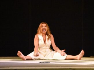 Al Teatro Clitunno va in scena “La spiaggia” di Luca De Bei