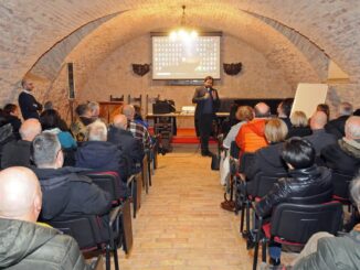 Giano dell'Umbria, pienone all'incontro con Costantino D'Orazio all'abbazia di San Felice