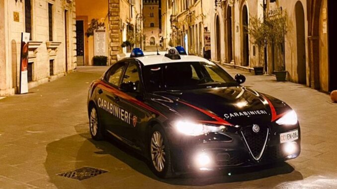 Un intervento dei Carabinieri intercetta un 22enne albanese