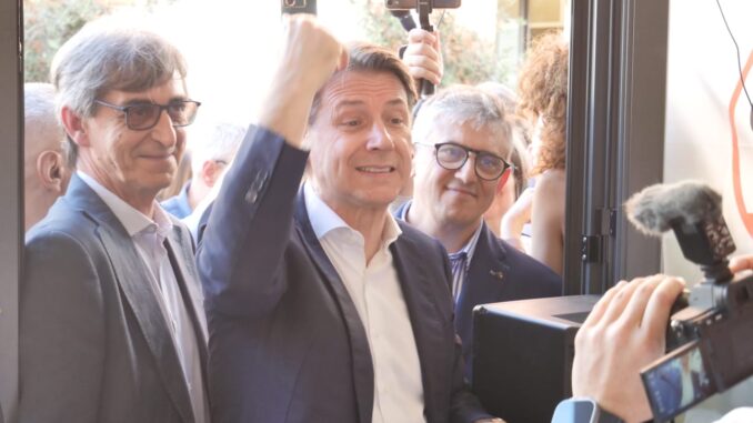 Giuseppe Conte a Foligno: Successo del tavolo di confronto in Umbria, critica al governo sul Superbonus