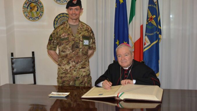 Monsignor Marcianò Visita Centro di Selezione Esercito a Foligno