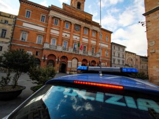 Giovane di 21 Anni Arrestato per Violazione degli Arresti Domiciliari