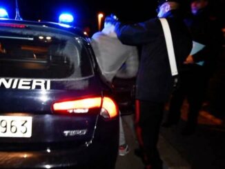 Arrestato conducente furgone dopo inseguimento in notturna