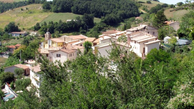 Escursione tra antiche e nuove strade ad Annifo