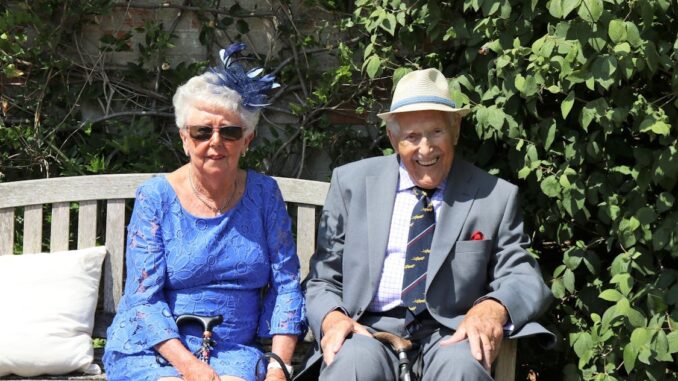 Domande aperte per contributi a favore degli anziani