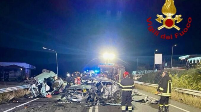 Scontro mortale sulla Flaminia: perdono la vita due giovani 