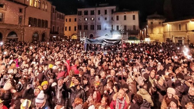 PubblicoPiazzaSanDomenico