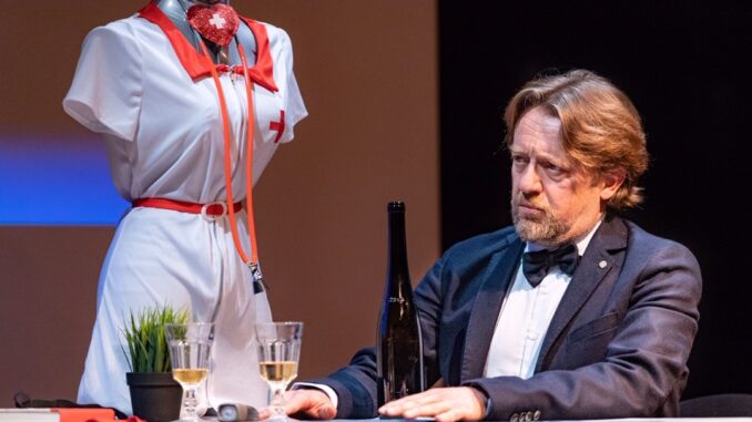 Stagione Teatro Clitunno, Trevi la brillante commedia ‘The Prudes’