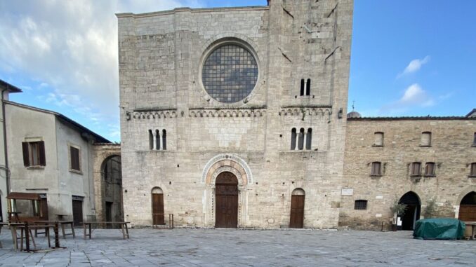 Chiusura filiale bancaria di piazza Silvestri, il sindaco: “Incredulità e costernazione”