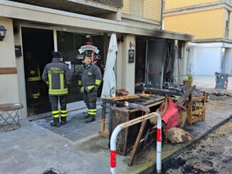Incendio al bar Narghilè di Foligno: indagini sui filmati