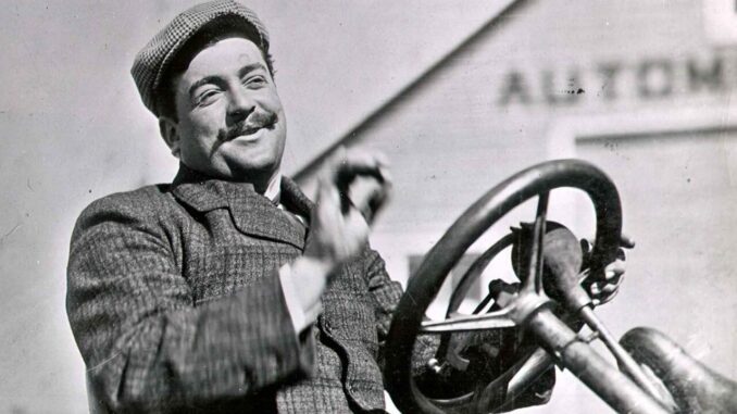 Omaggio a Vincenzo Lancia: 50 auto d'epoca in piazza